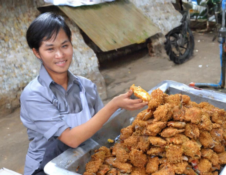 Cireng Isi Oncom Pedas Khas Ciwidey yang Menggugah Selera