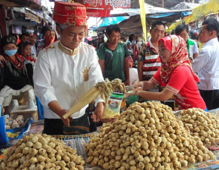 Tahu Gejrot di Pasar Ciwidey yang Wajib Dicoba